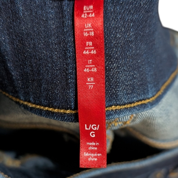 SPANX Flare Jeans Dark Wash Tall L 34 Inseam High Rise Pull On Shaping Denim - Picture 5 of 6